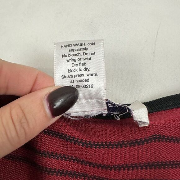 Pendleton Women’s Red Black Striped 100% Silk Cardigan Long Sleeve V-Neck Sz L - Picture 5 of 8